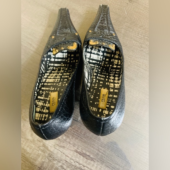 Prada Women’s Black Pointy Heels Size 7. Mary Jane Leather Heels - Picture 7 of 14